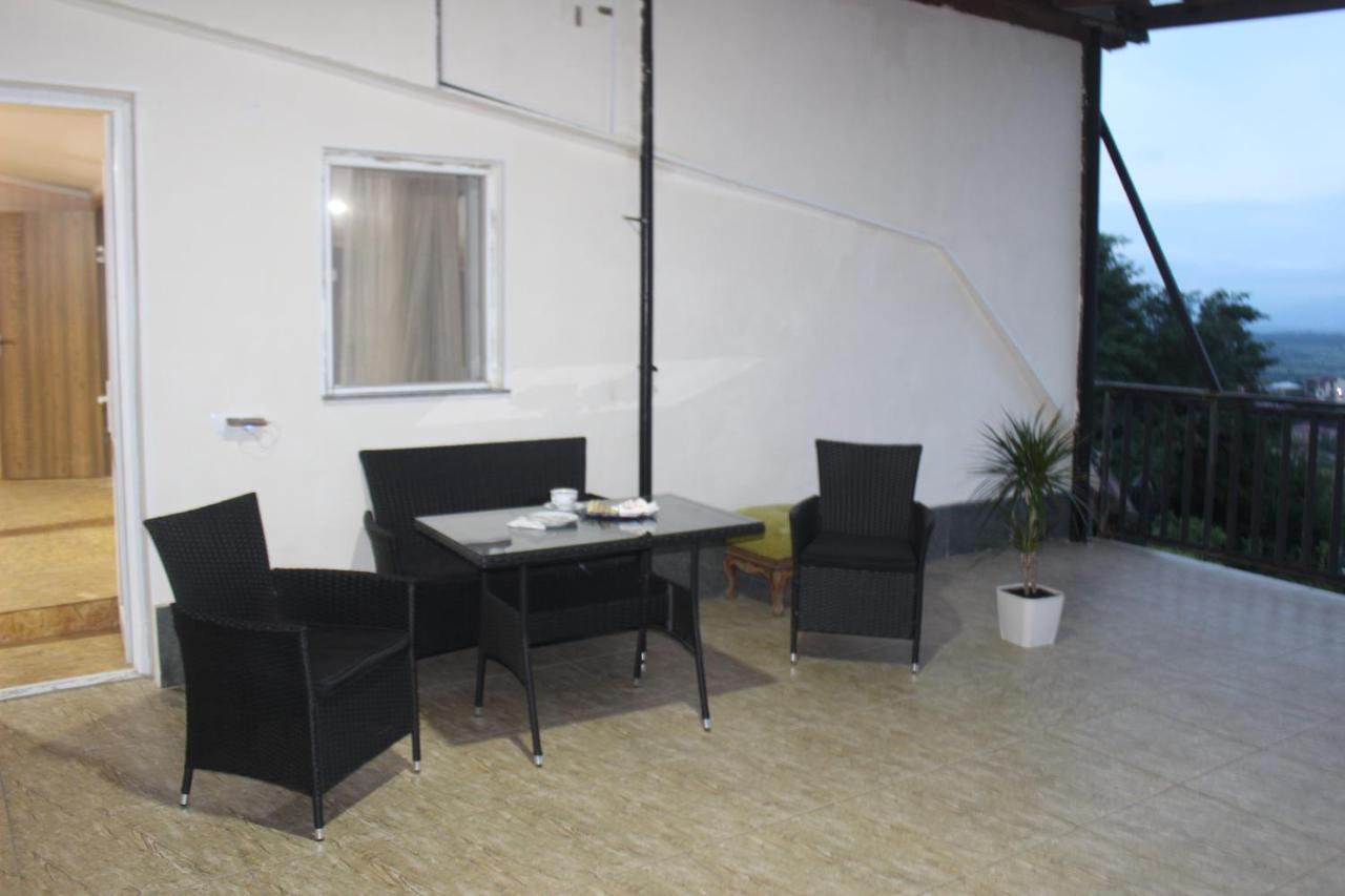 קוטאיסי Guest House Katerina מראה חיצוני תמונה
